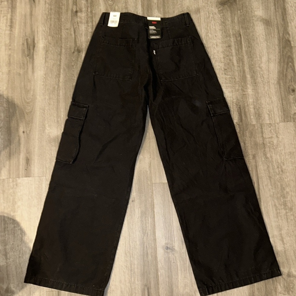 Levi’s Premium Baggy Cargo pants - Picture 7 of 13